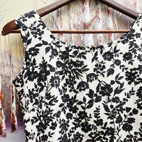 Vintage Black and White Floral Blouse - Picture 3 of 5
